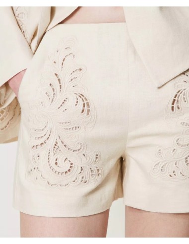 TWINSET SHORTS IN MISTO LINO CON RICAMO