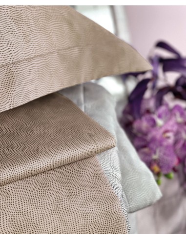 BLUMARINE LENZUOLA RIGORE
